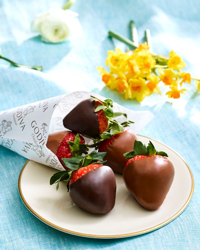 Chocolate Dipped Strawberries Special Delight Godiva UAE Godiva